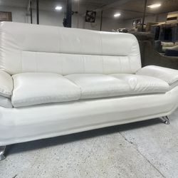 Leather Sofa 🚚we can deliver 🚚