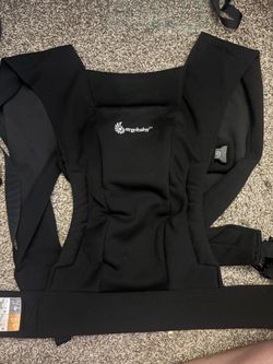 Ergobaby Embrace carrier