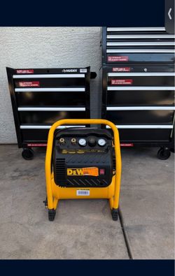 DeWALT compressor