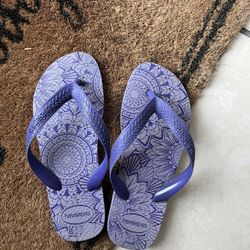 Purple Flip Flops $2 size 6