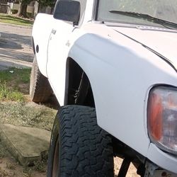 2001 Nissan frontier Parts