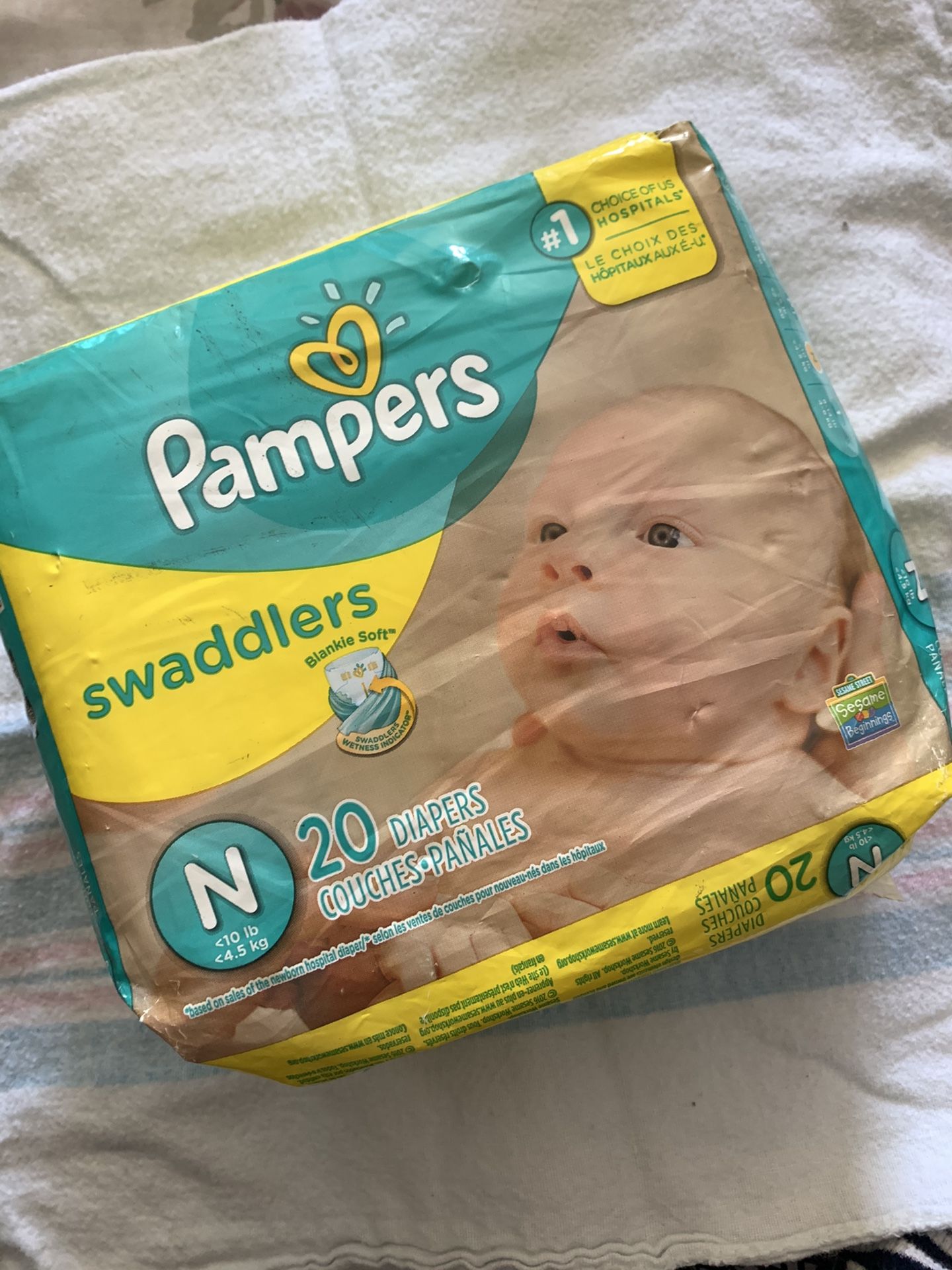 Newborn Pampers Swaddlers