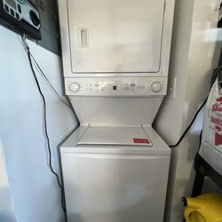 Kenmore Stackable Washer / Dryer