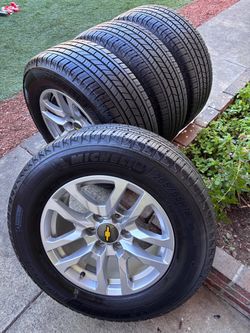 Chevy Silverado stock wheels and ires
