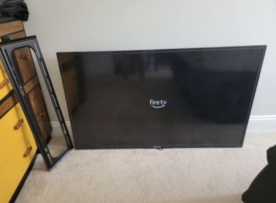 50 Inch FireTV With Wall Mount