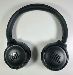 JBL TUNE510BT Bluetooth On-Ear Headband Headphones, Adjustable, Black