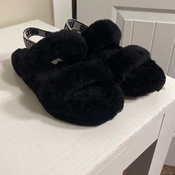 UGG Slides 