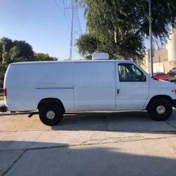 2003 Ford Econoline Cargo