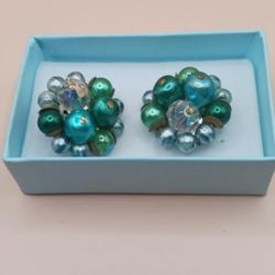 Faux Pearl Green Beaded Cluster ClipOn Earrings