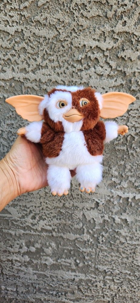NECA GREMLINS GREMLIN PLUSH TOY MOGWAI SMILING FACE GIZMO PLUSH 6".