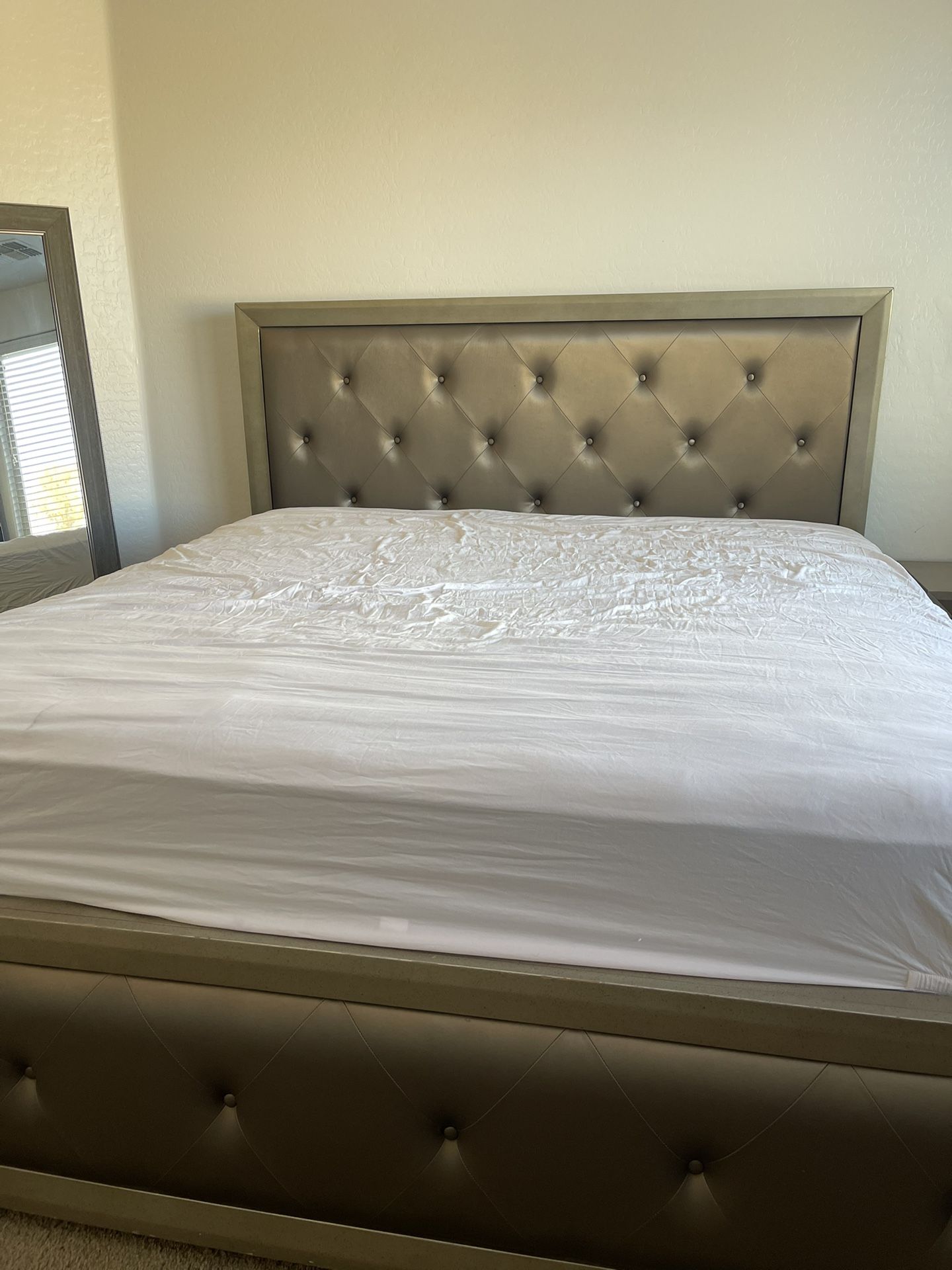King Size Bedroom Set