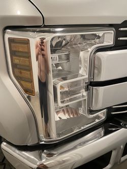 Super duty Head Lights Left/right  2017-2019