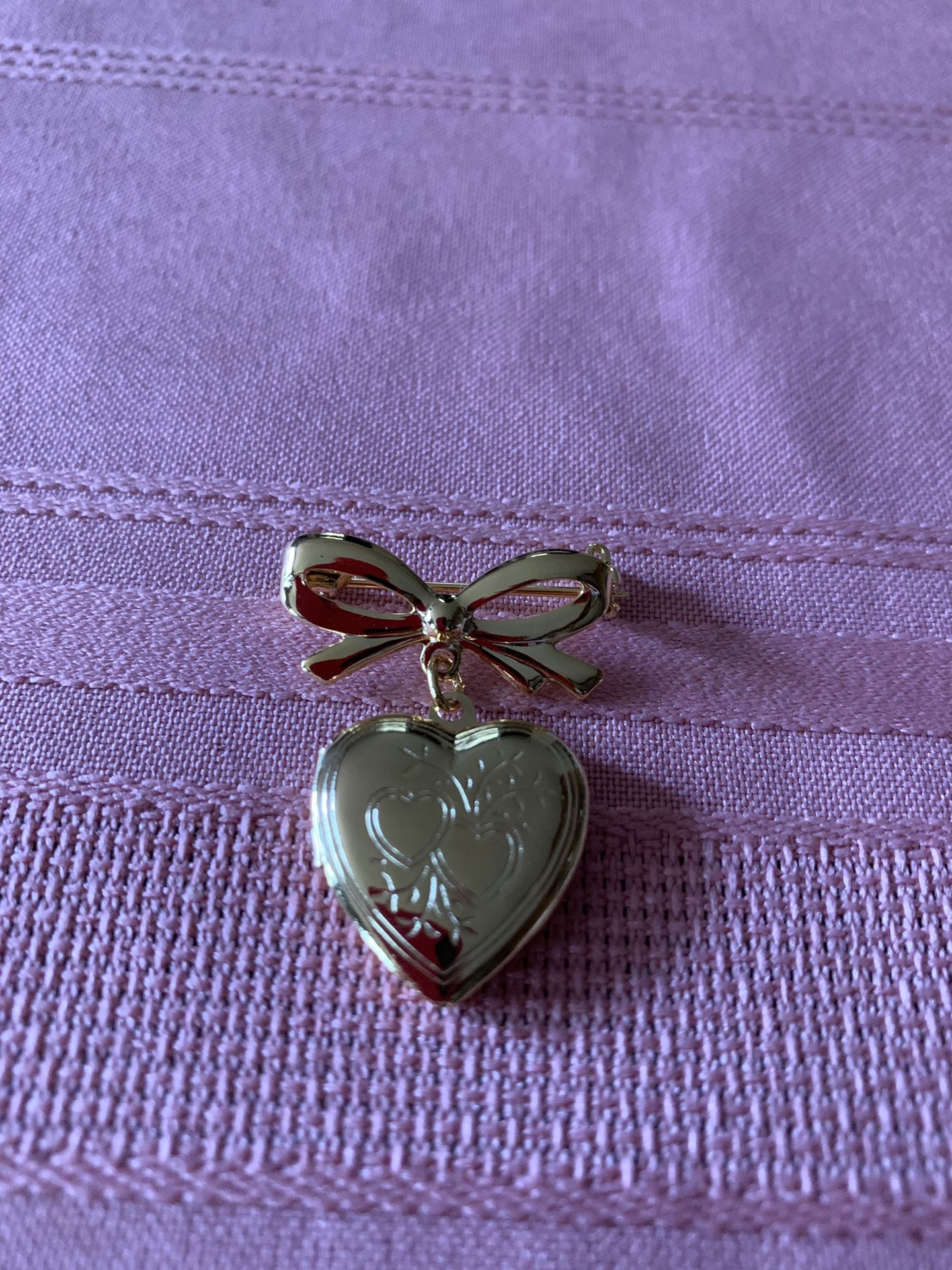 Heart locket brooch