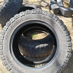 Good Trip Tires 35×12. /50R20LT