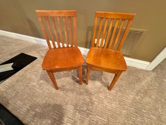 Pottery Barn Kids Set 2 Wood Chairs Carolina Honey Brown