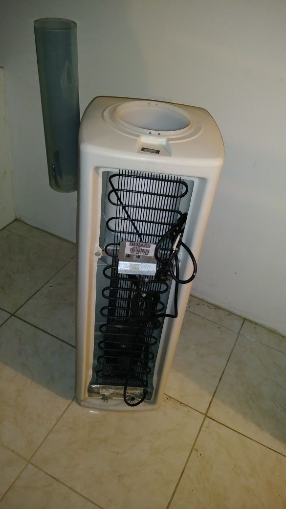 Drinking water cooler 598g 2025