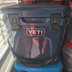 Brand New YETI Roadie 24 Hard Shell Cooler, $200 Firm Pickup In Oakdale 