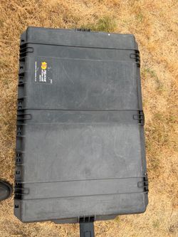 Pelican Storm Case iM2975 Rolling Heavy Duty Waterproof Case