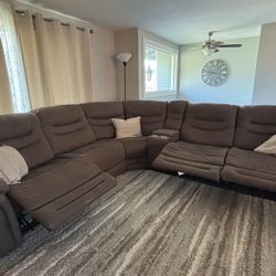 Sold Power Reclining Microfiber Sectional Couch W/usb