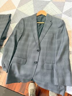 Hugo Boss gray suit 36R