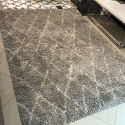 Grey rug 5x7