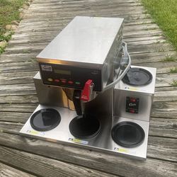 Curtis Commercial Coffee Maker w/ 5-pot Warmers