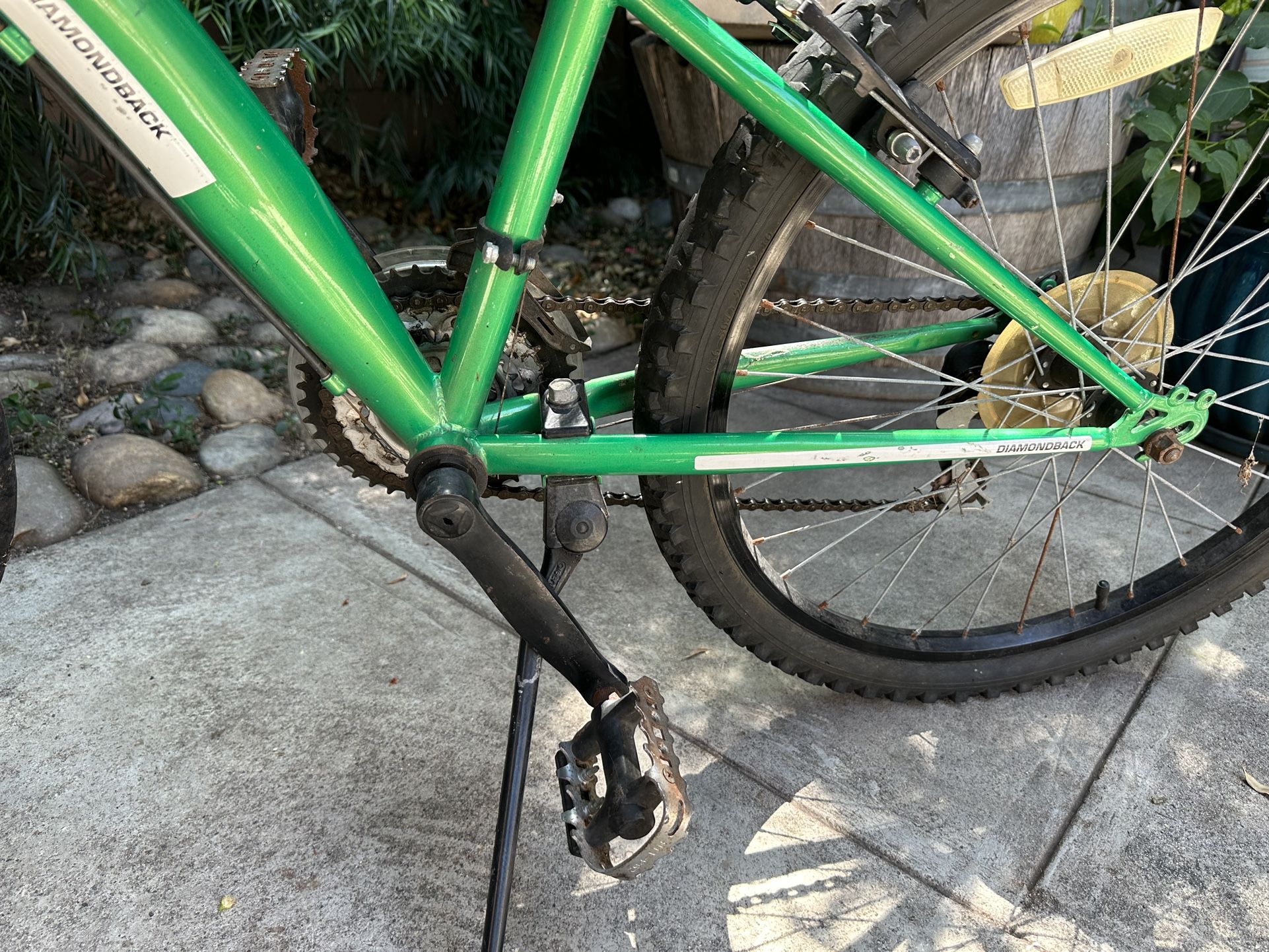 Diamondback Cobra 24 Kids Mountain Bike Bicycle Green 75 for Sale in Pasadena CA OfferUp