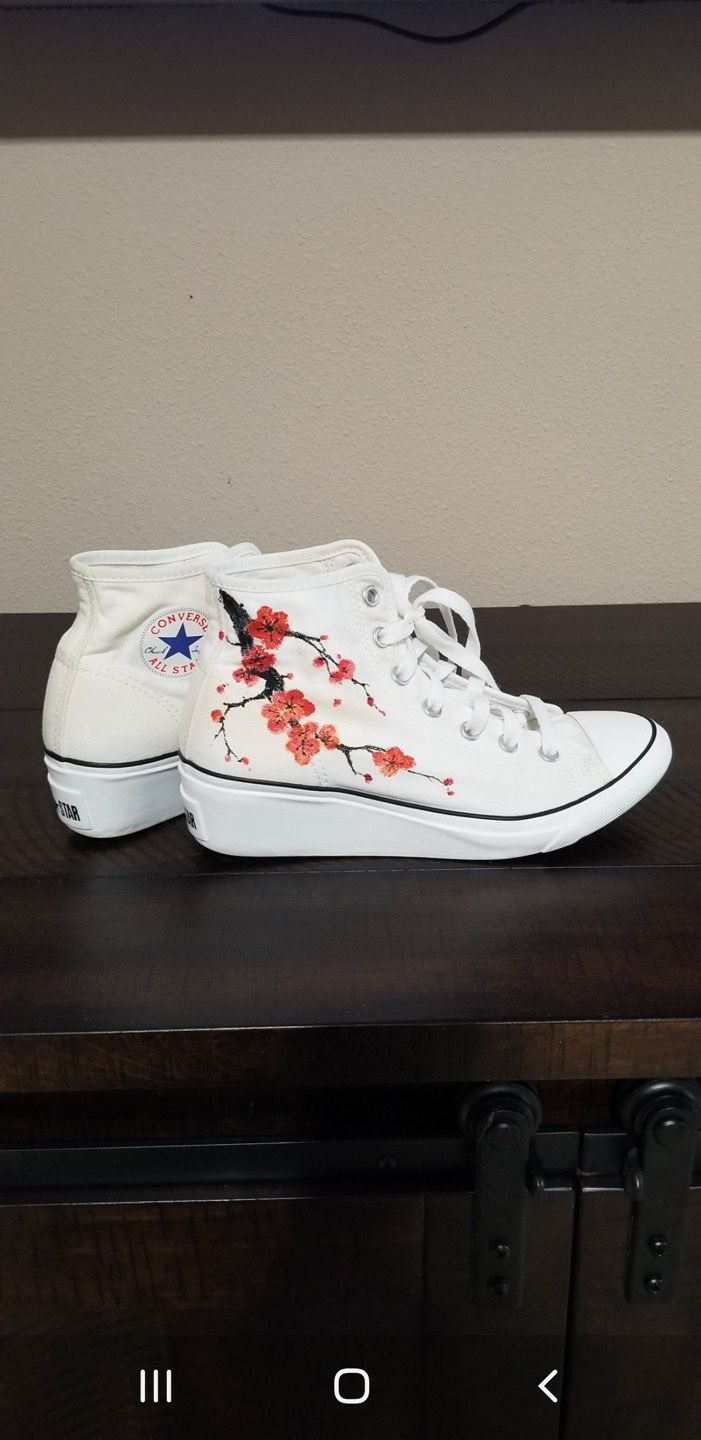 hand painted white converse size 6