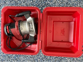 Like new craftsman one and a half horsepower router, perfect condition