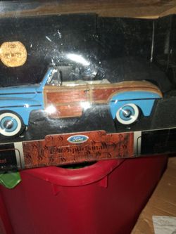 1946 Ford Sportsman Die-Cast Model Car