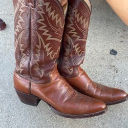 Women’s Justin Cowgirl Boots