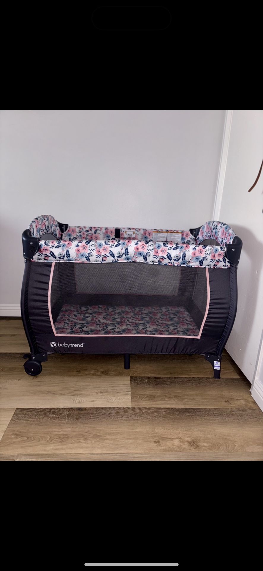 Pack n Play Pen