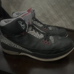 Air Jordan 3 Retro Black Cement 2008. Size 13 .319987-061