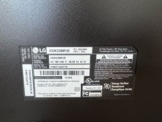 LG 43” smart tv