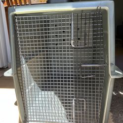 Dog kennel, Airline Approved