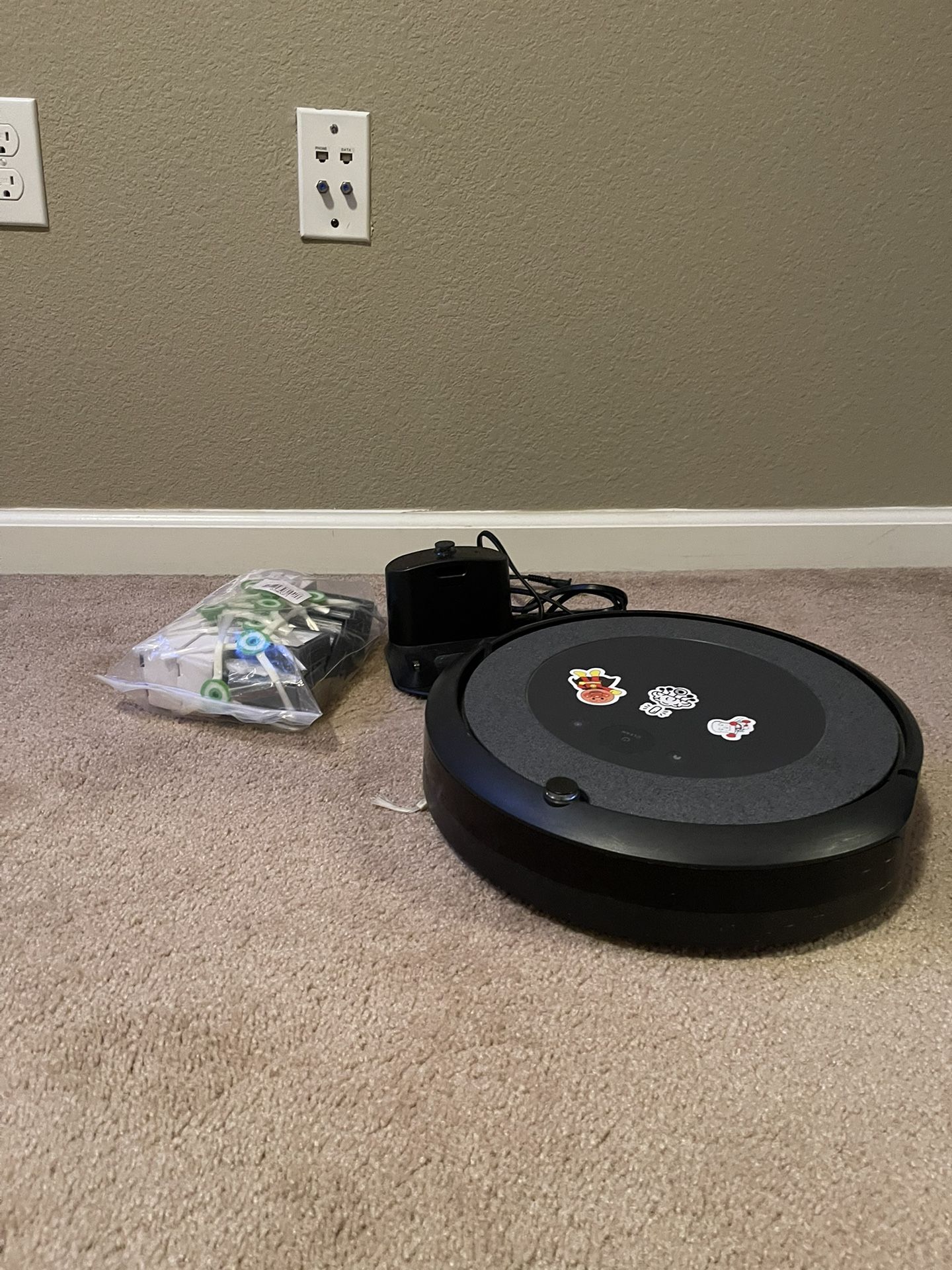 iRobot Roomba i3
