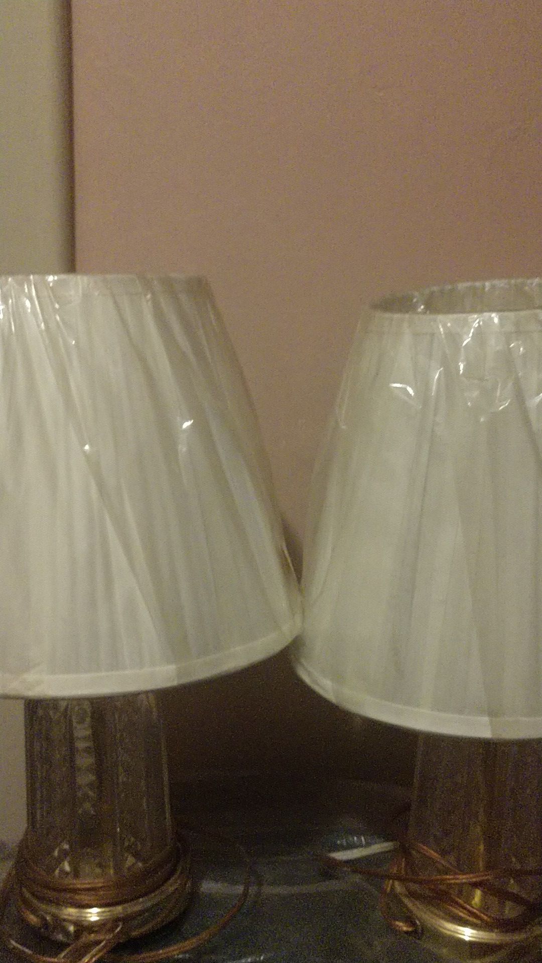 Like new pair lamps
