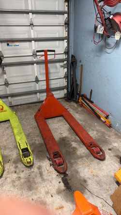 Bt pallet jack