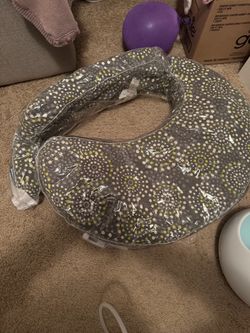 My breast friend breastfeeding pillow