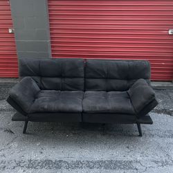 Black Futon 