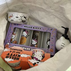 Hello Kitty Halloween bundle bag