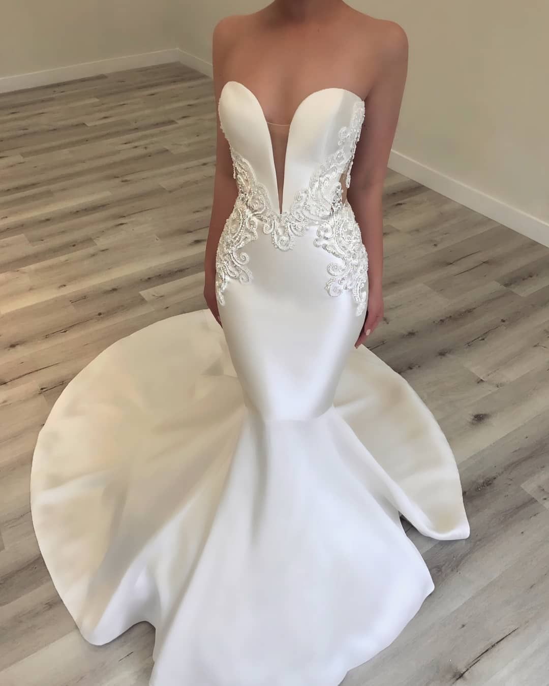 Elegant Mikado Satin Strapless Mermaid Wedding Dress