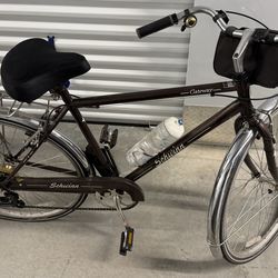 Bike 28 barely used it still in good shape