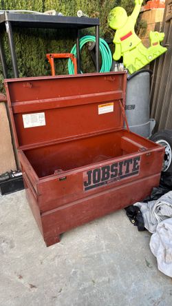 Tool box perfect condition with looks $180