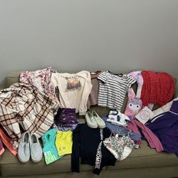 Lot Of Girls Clothes: Mostly Size 10/12, Few Are 7/8