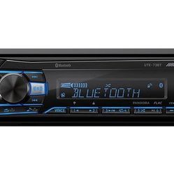 Alpine Bluetooth Digital UTE 73Bt 