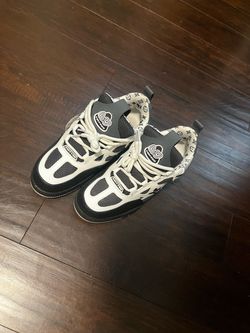Lv skates