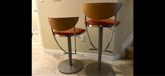 Set of 2 Modern Indoor Barstools Metal Frame Medium Wood Back