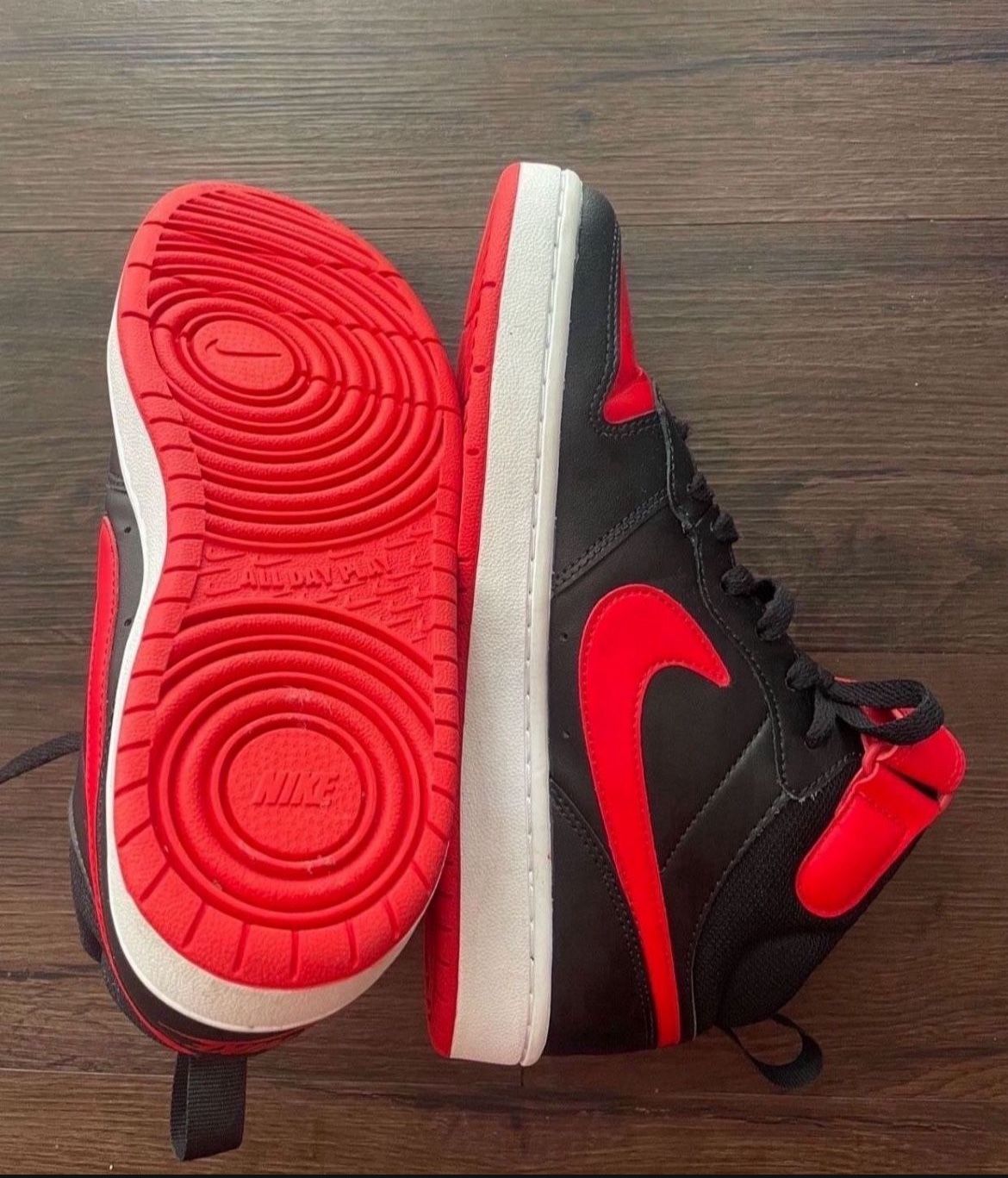 New kids shoes Nike, size 6