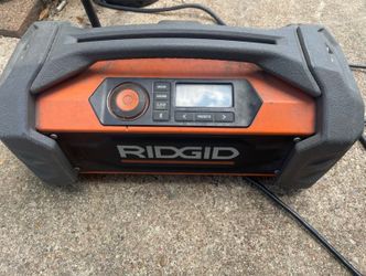 RIDGID 18V Hybrid Jobsite Radio with Bluetooth Wireless Technology